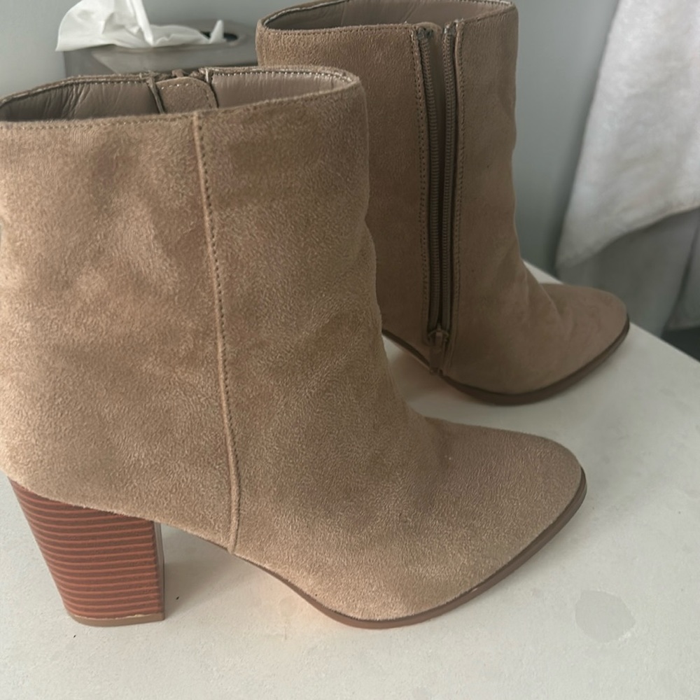 Tan bootie with zipper